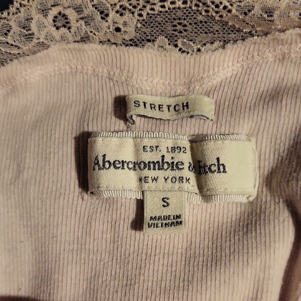 Abercrombie & Fitch Blush Lace Trim Top - Picture 2 of 4
